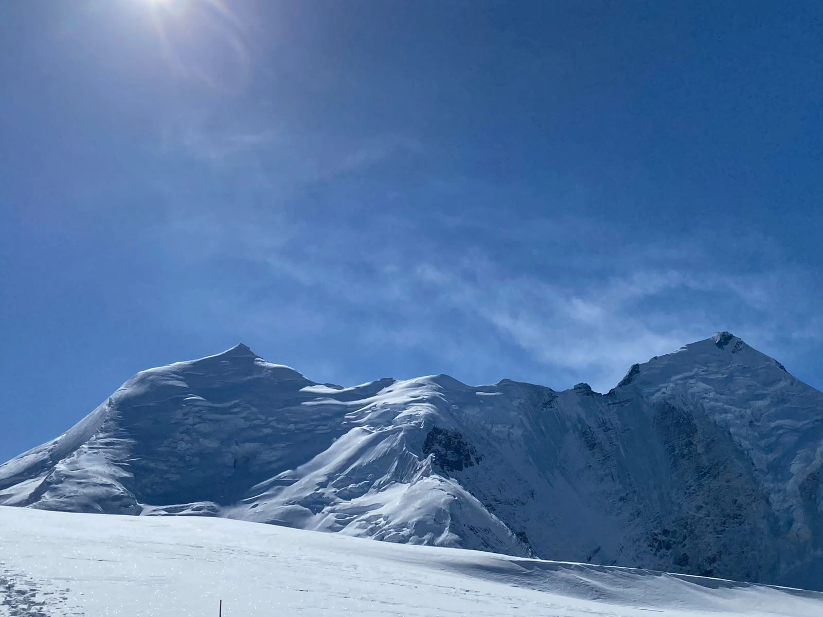 7000m